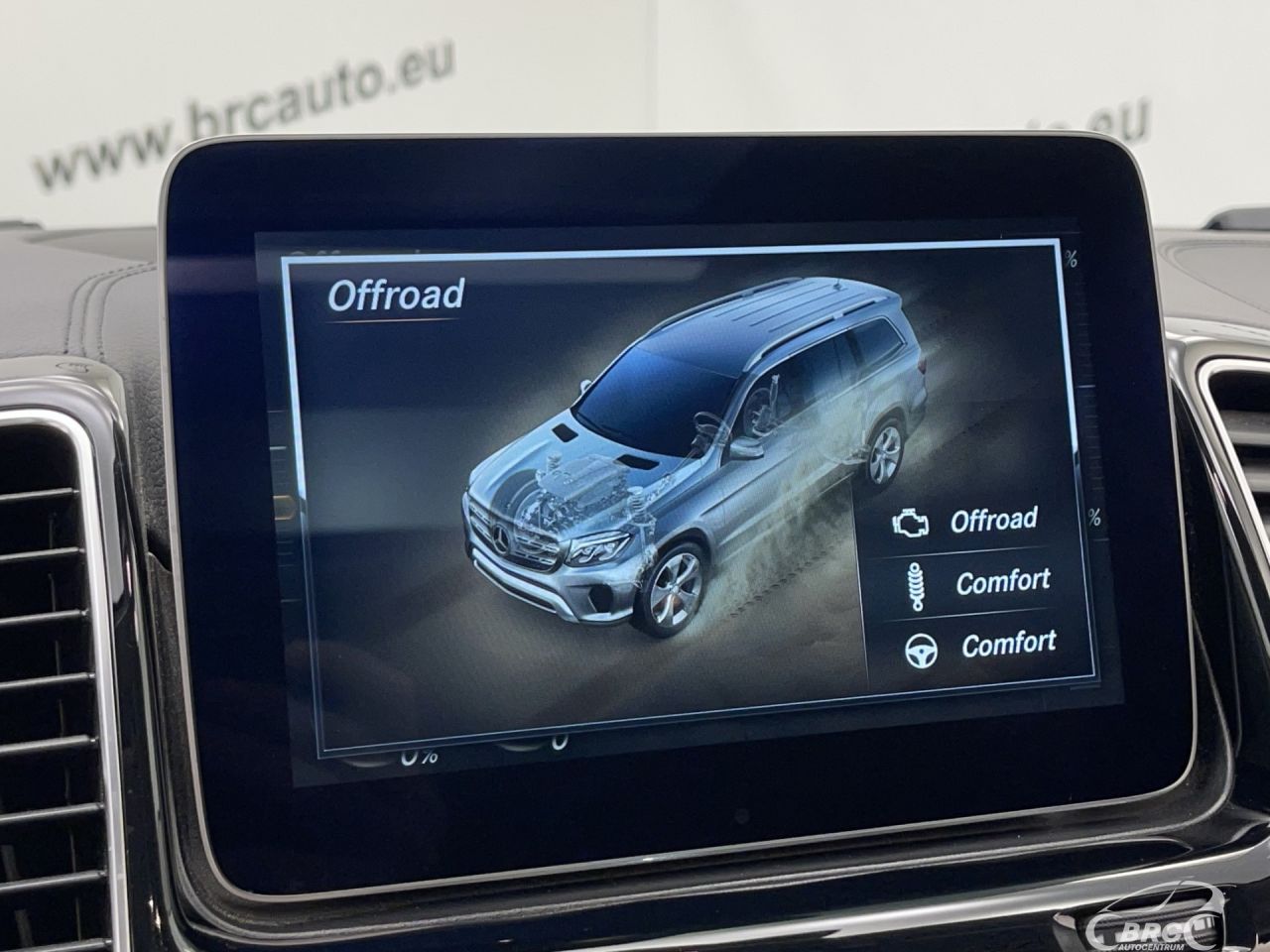 Mercedes-Benz GLS350 | 44