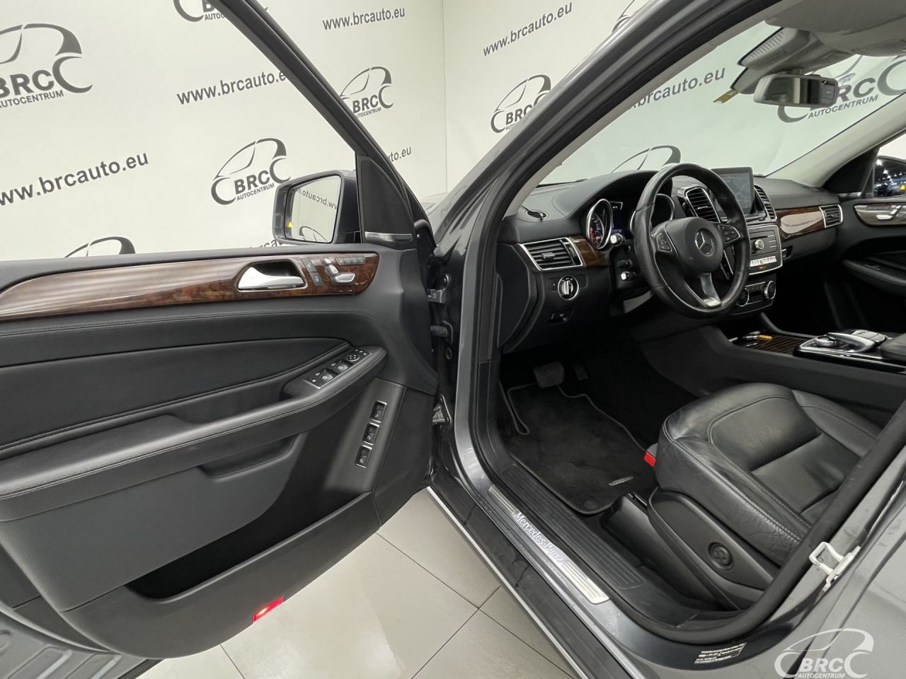 Mercedes-Benz GLS350 | 19