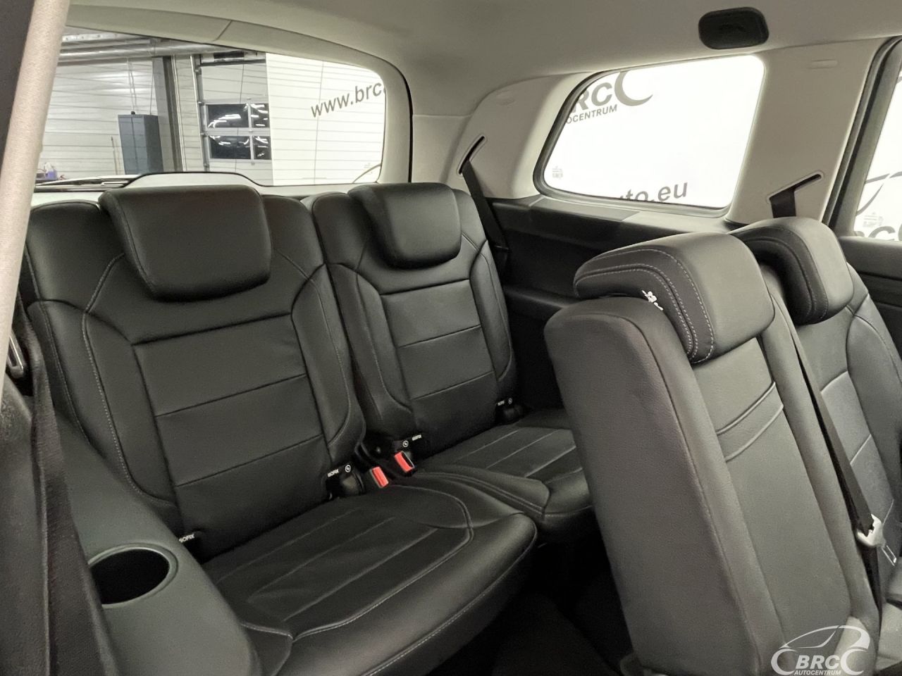 Mercedes-Benz GLS350 | 13