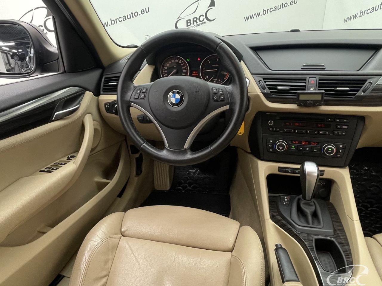BMW X1 | 12