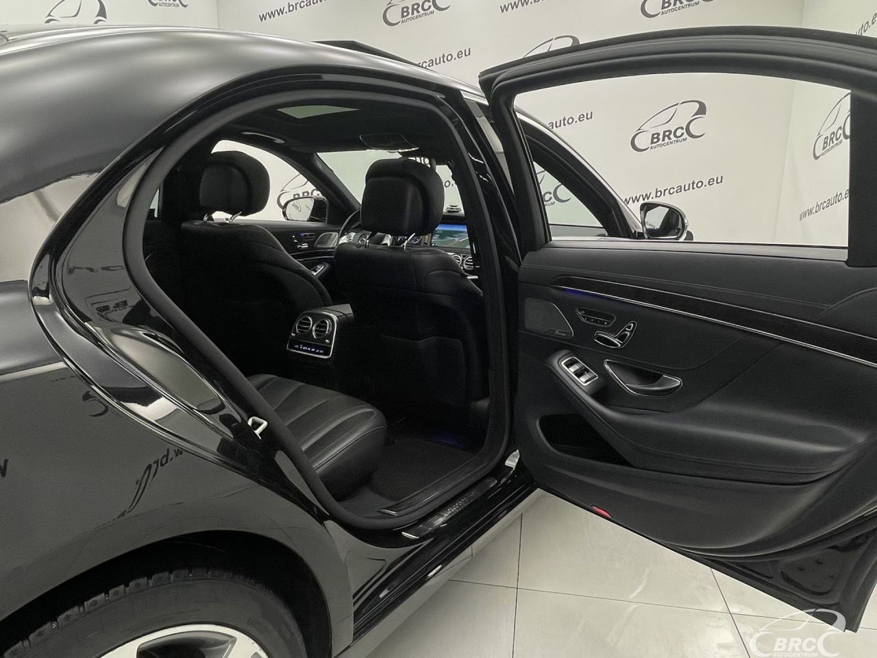 Mercedes-Benz S350 | 12