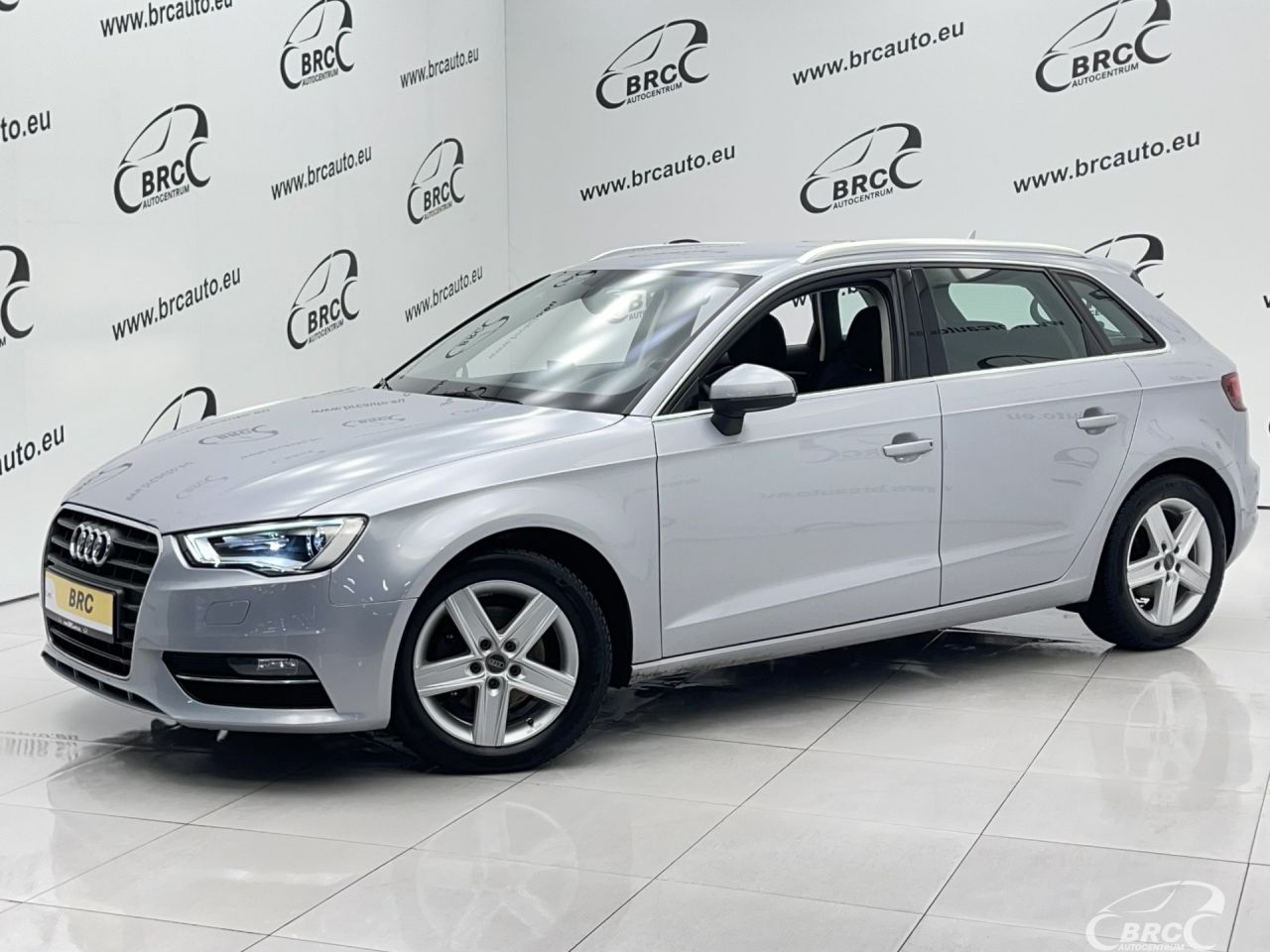 Audi A3, 1.6 l., hatchback