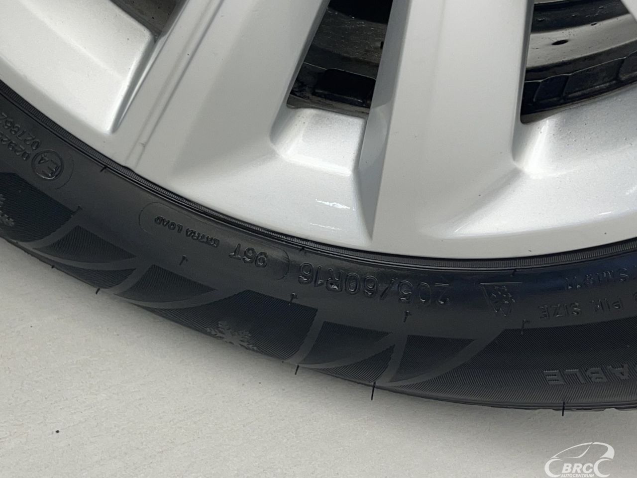 Volkswagen T-Cross | 38