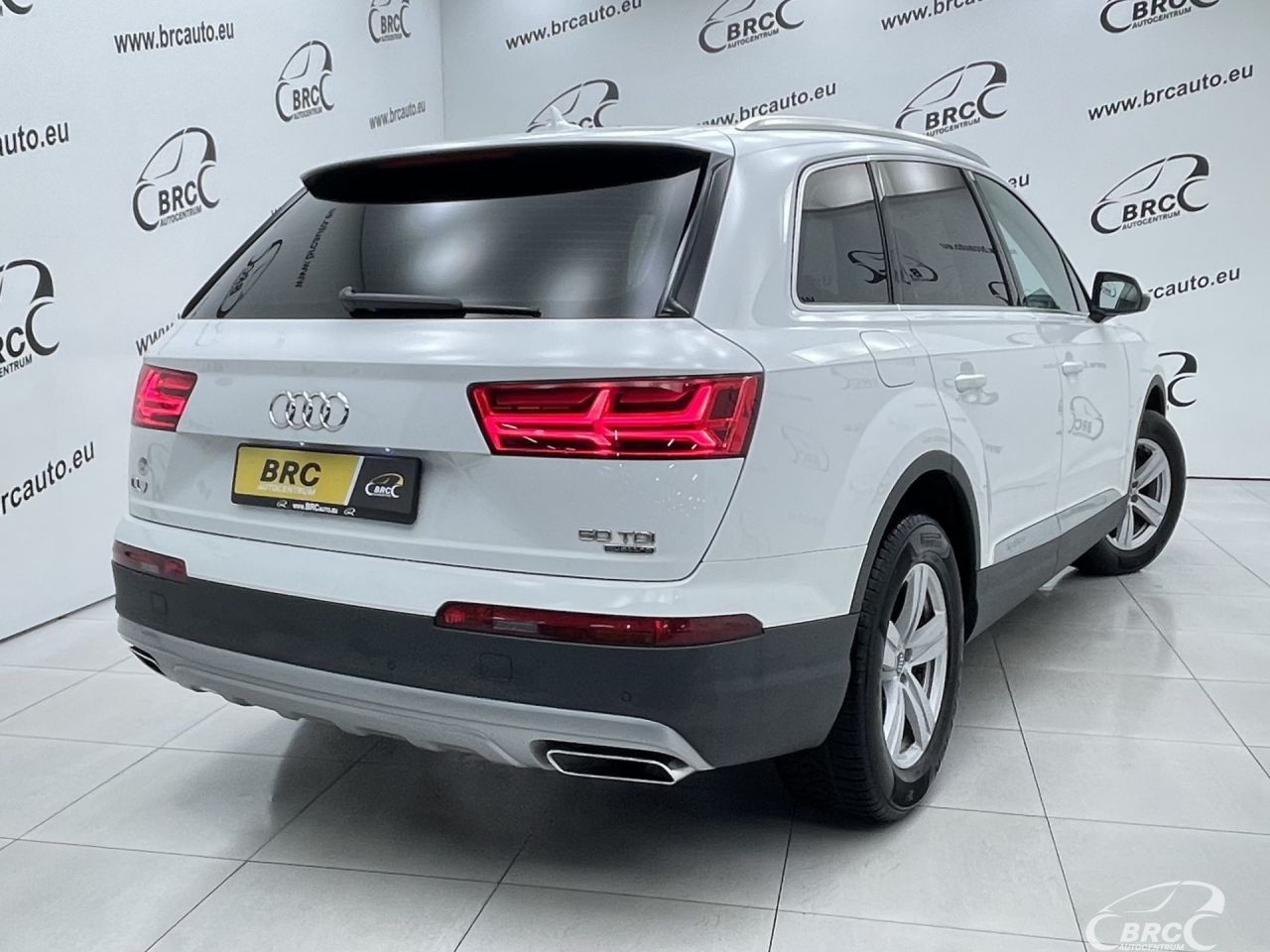 Audi Q7 | 40