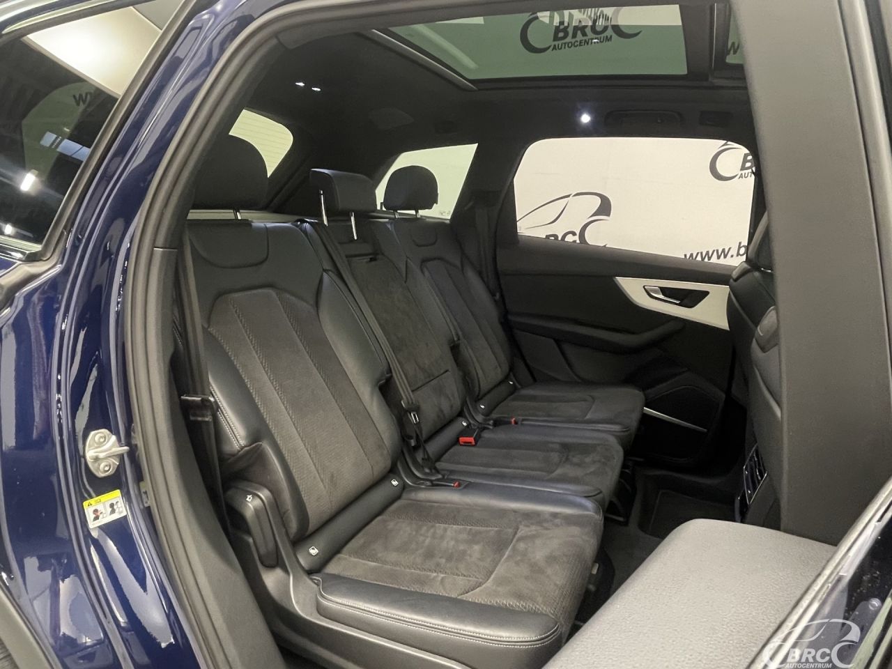 Audi Q7 | 13