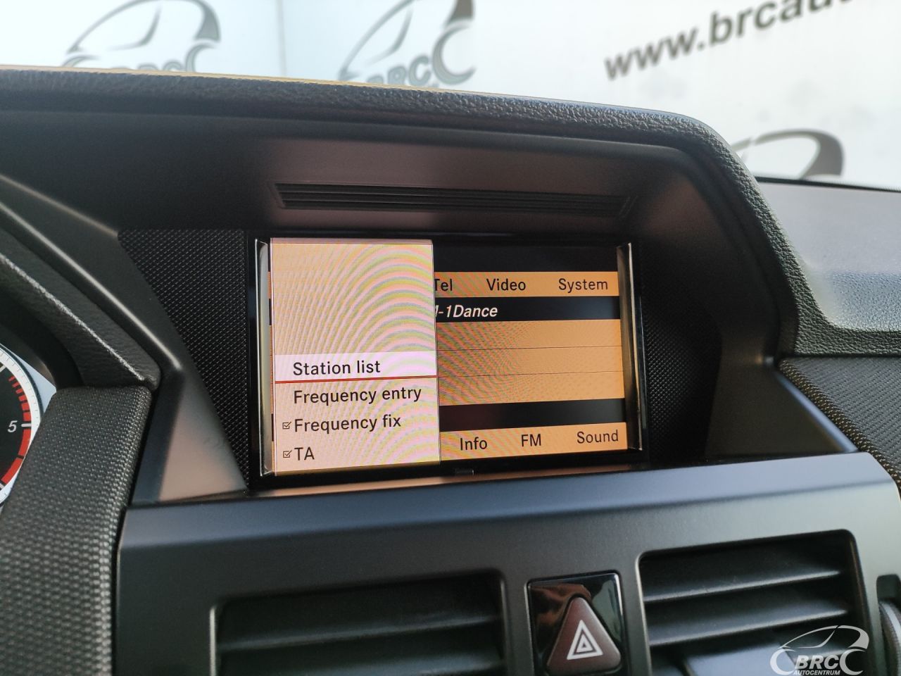 Mercedes-Benz GLK220 | 39