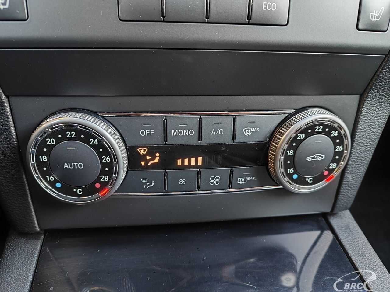 Mercedes-Benz GLK220 | 34