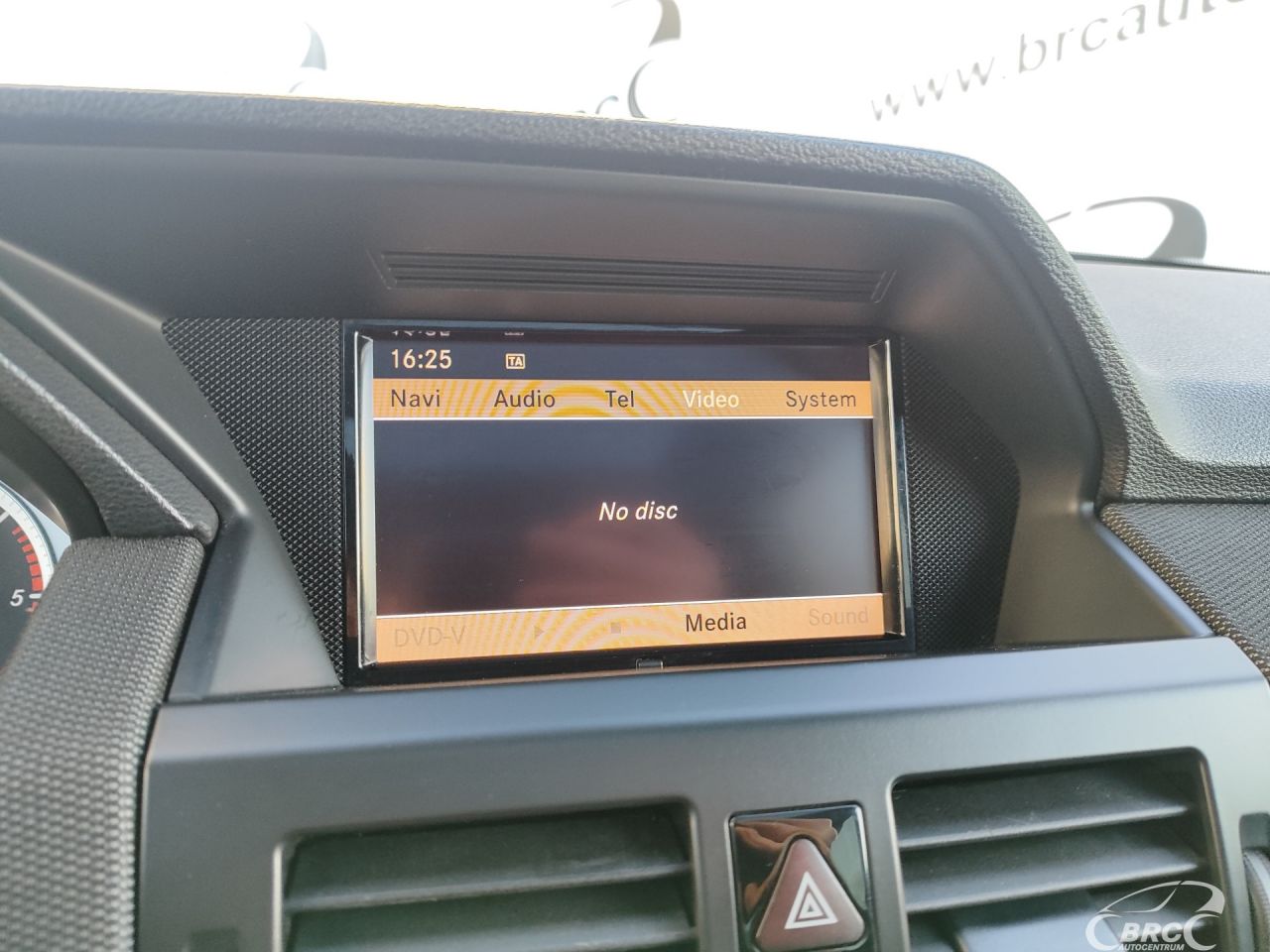 Mercedes-Benz GLK220 | 41