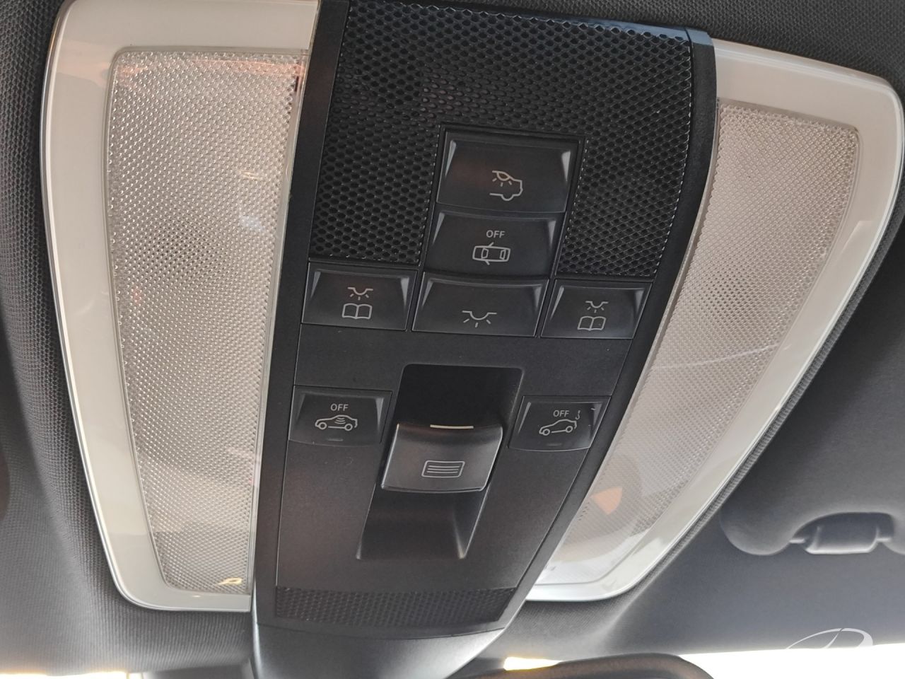 Mercedes-Benz GLK220 | 44