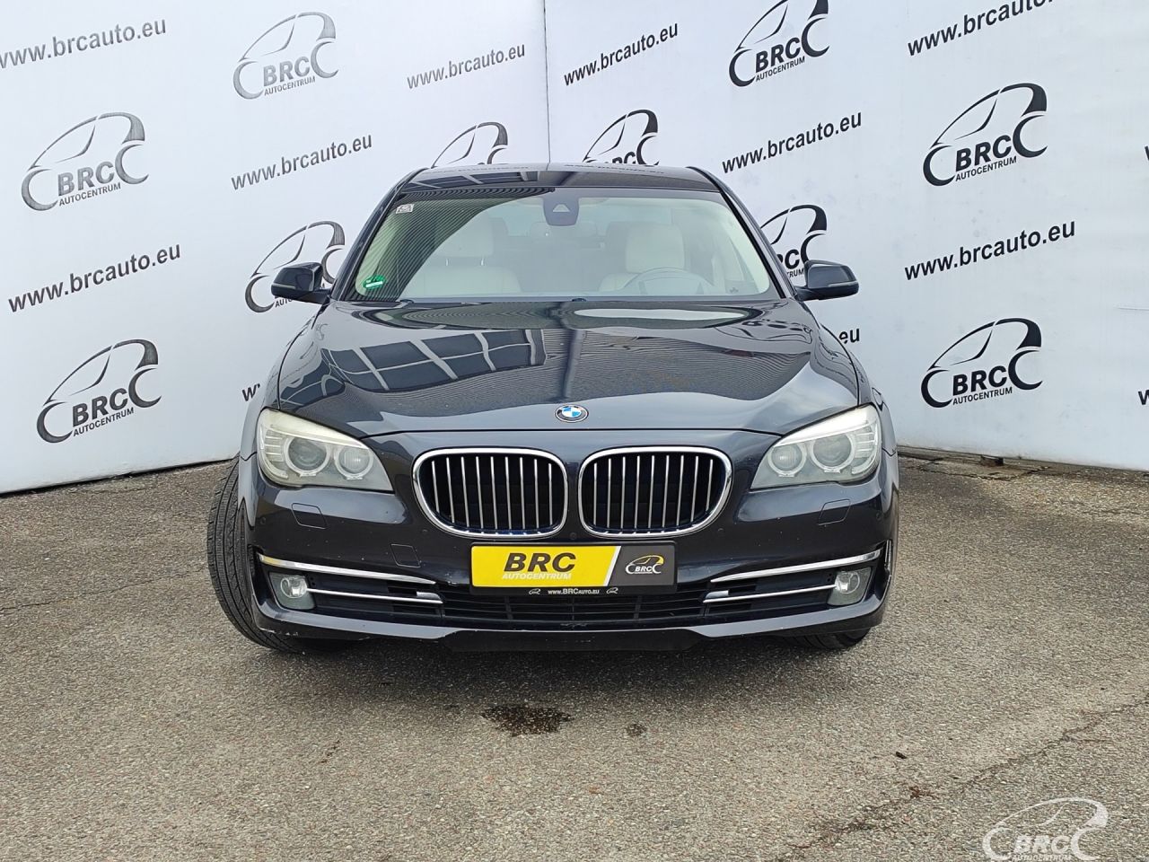 BMW 730 | 52
