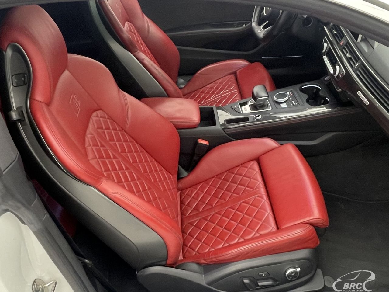 Audi S5 | 4
