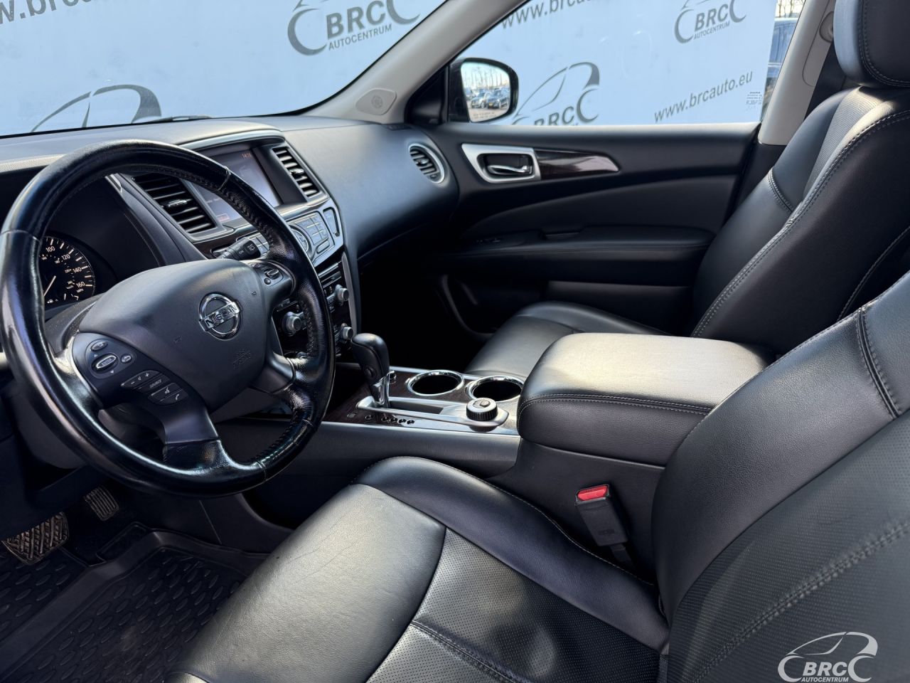 Nissan Pathfinder | 24