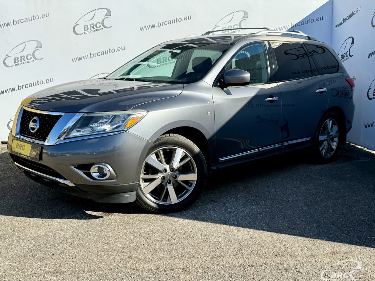 Nissan Pathfinder, 3.5 l., cross-country