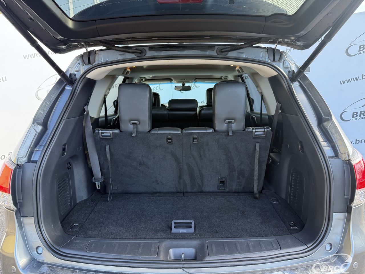 Nissan Pathfinder | 12