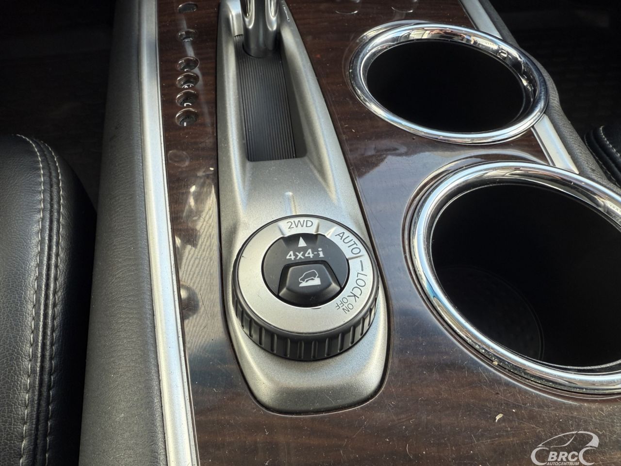 Nissan Pathfinder | 32