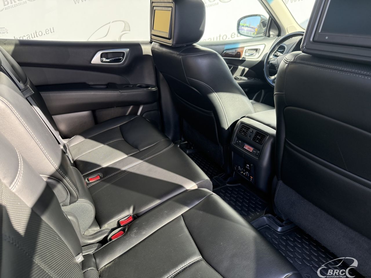 Nissan Pathfinder | 9