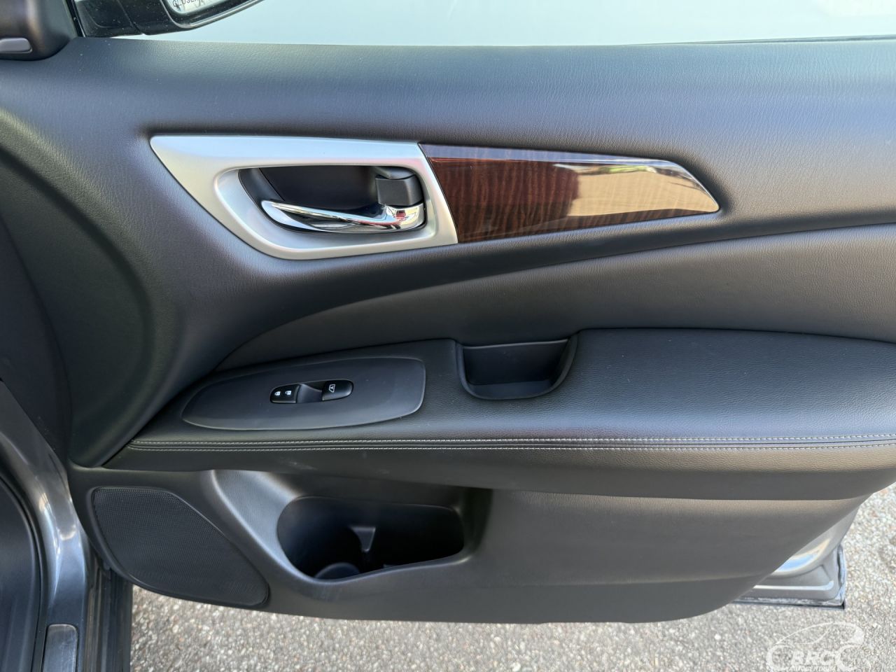 Nissan Pathfinder | 6