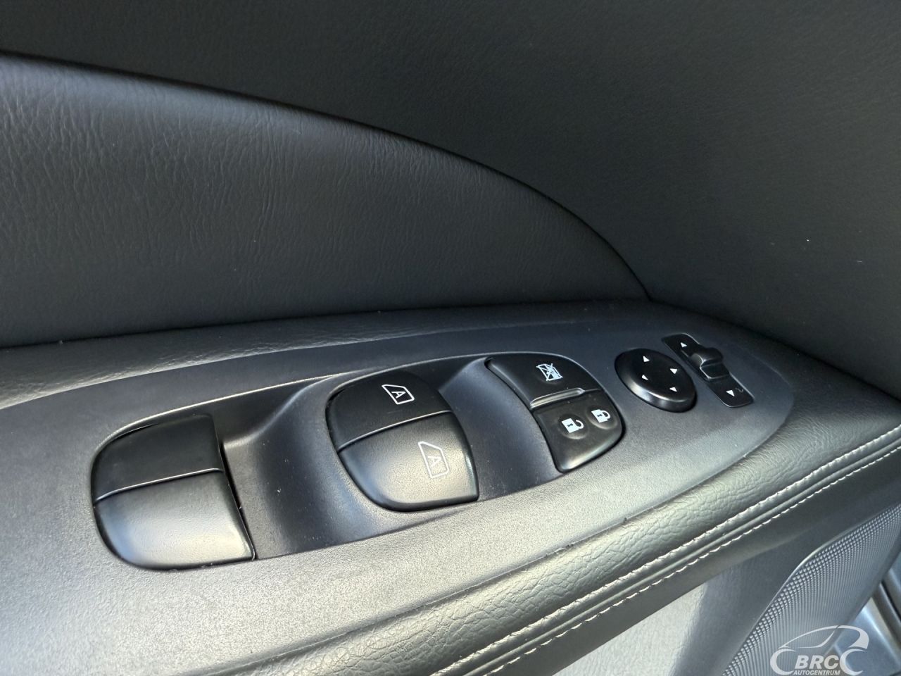 Nissan Pathfinder | 21