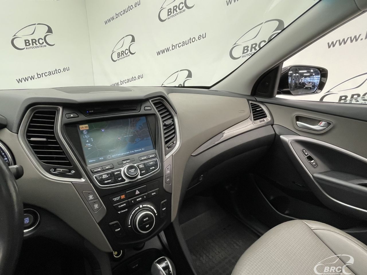 Hyundai Santa Fe | 28