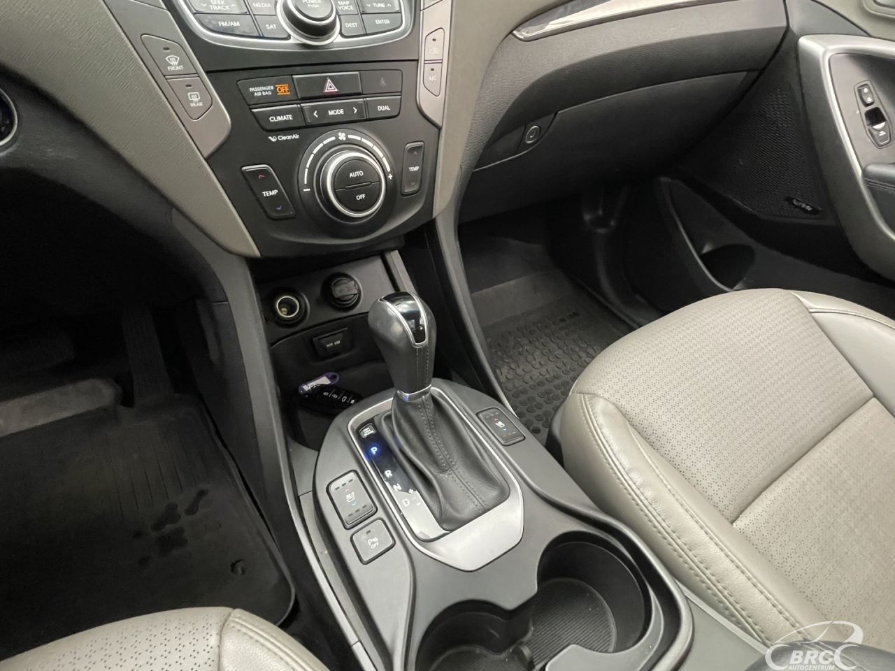 Hyundai Santa Fe | 27