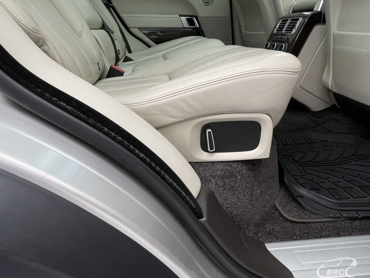 Land Rover Range Rover | 12