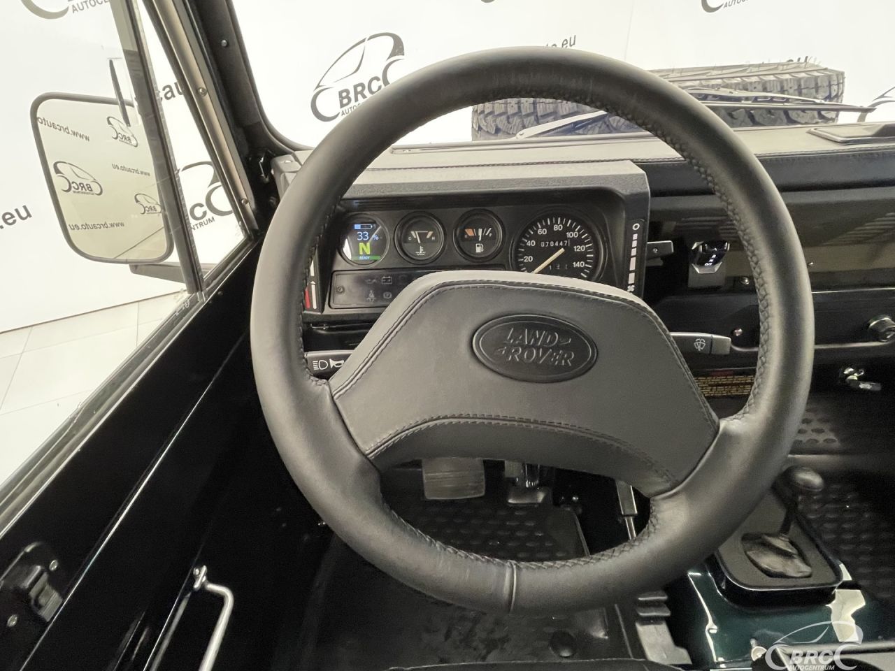 Land Rover Defender | 34