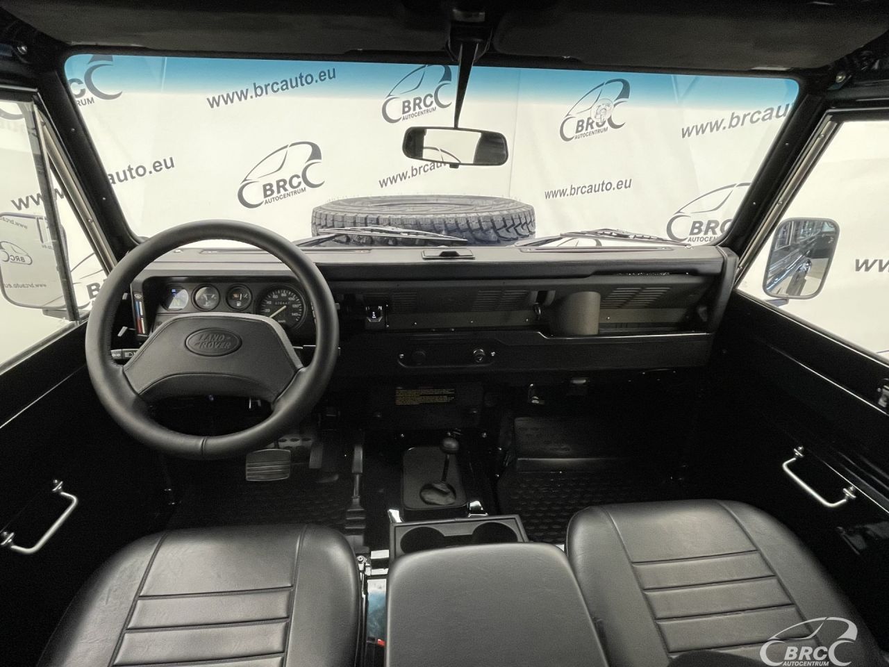 Land Rover Defender | 2