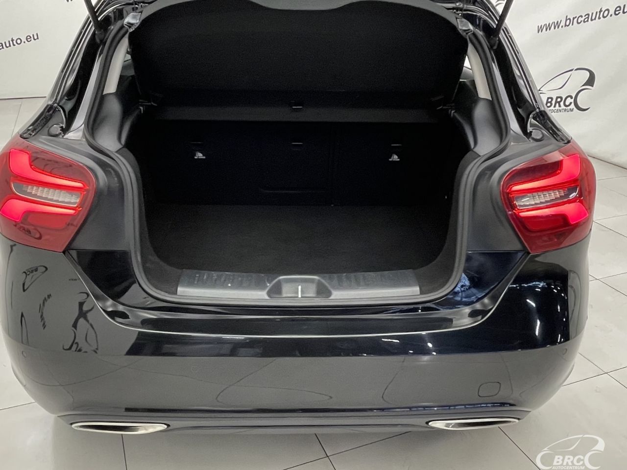 Mercedes-Benz A180 | 37