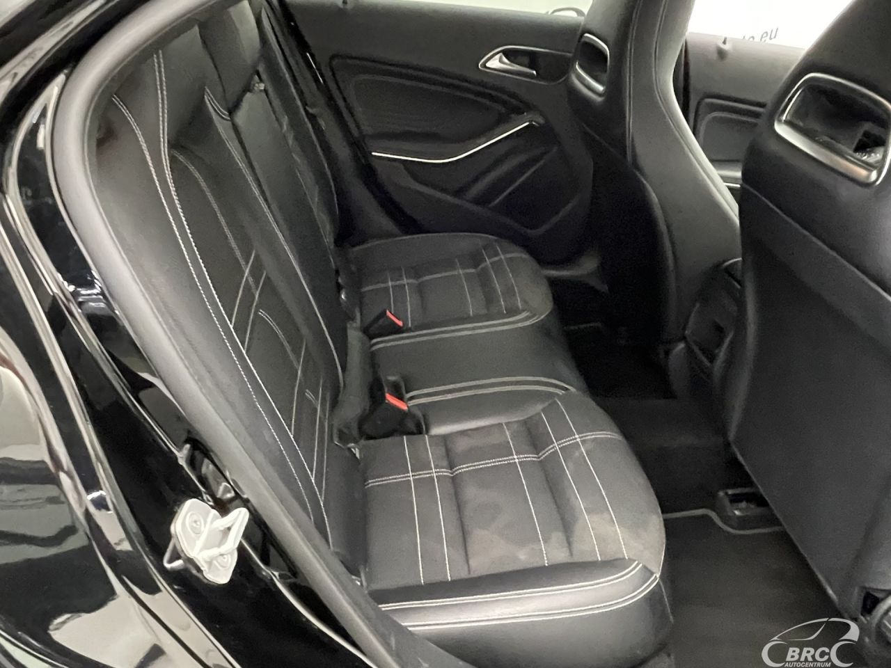 Mercedes-Benz A180 | 9