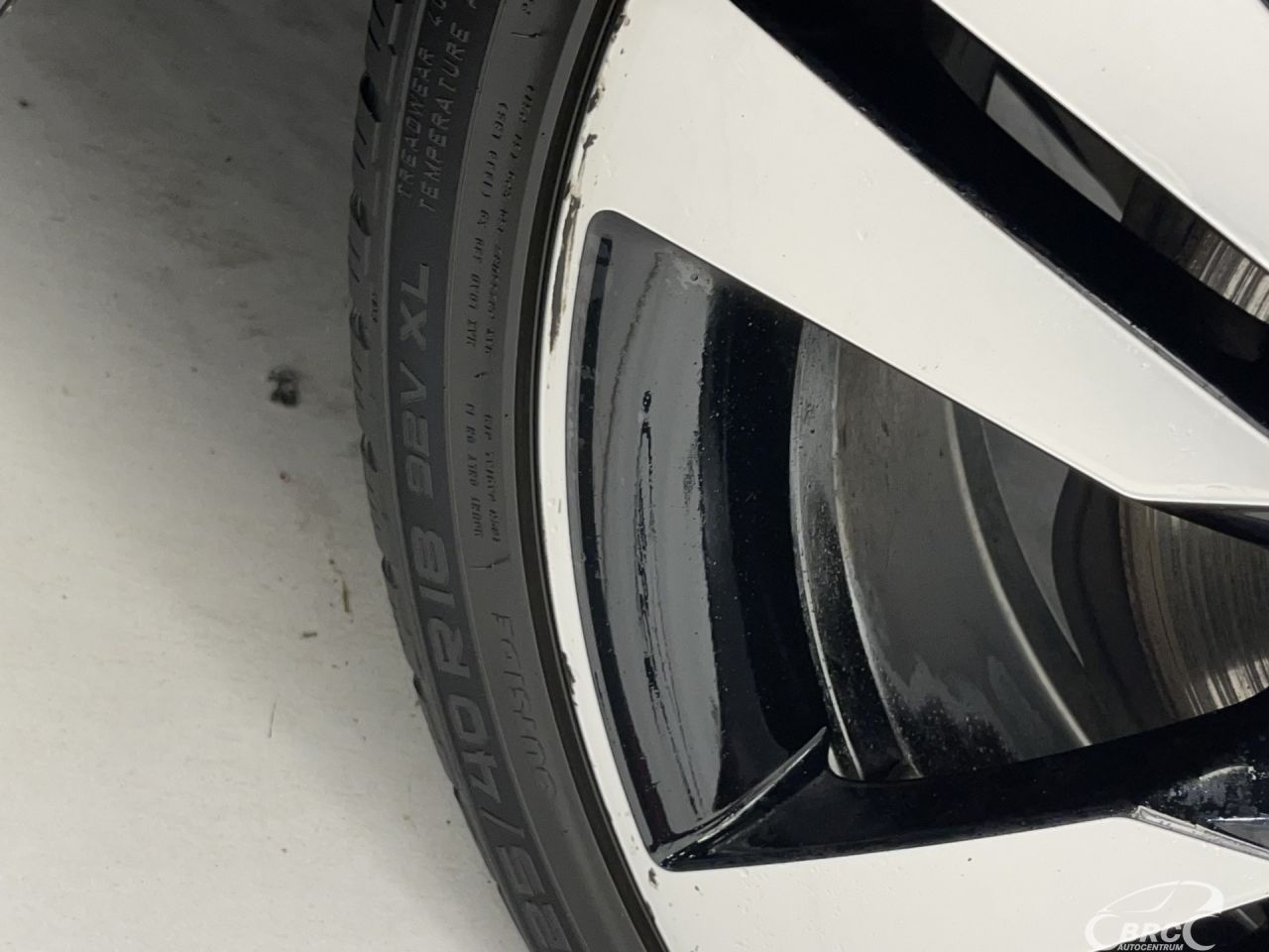 Mercedes-Benz A180 | 35