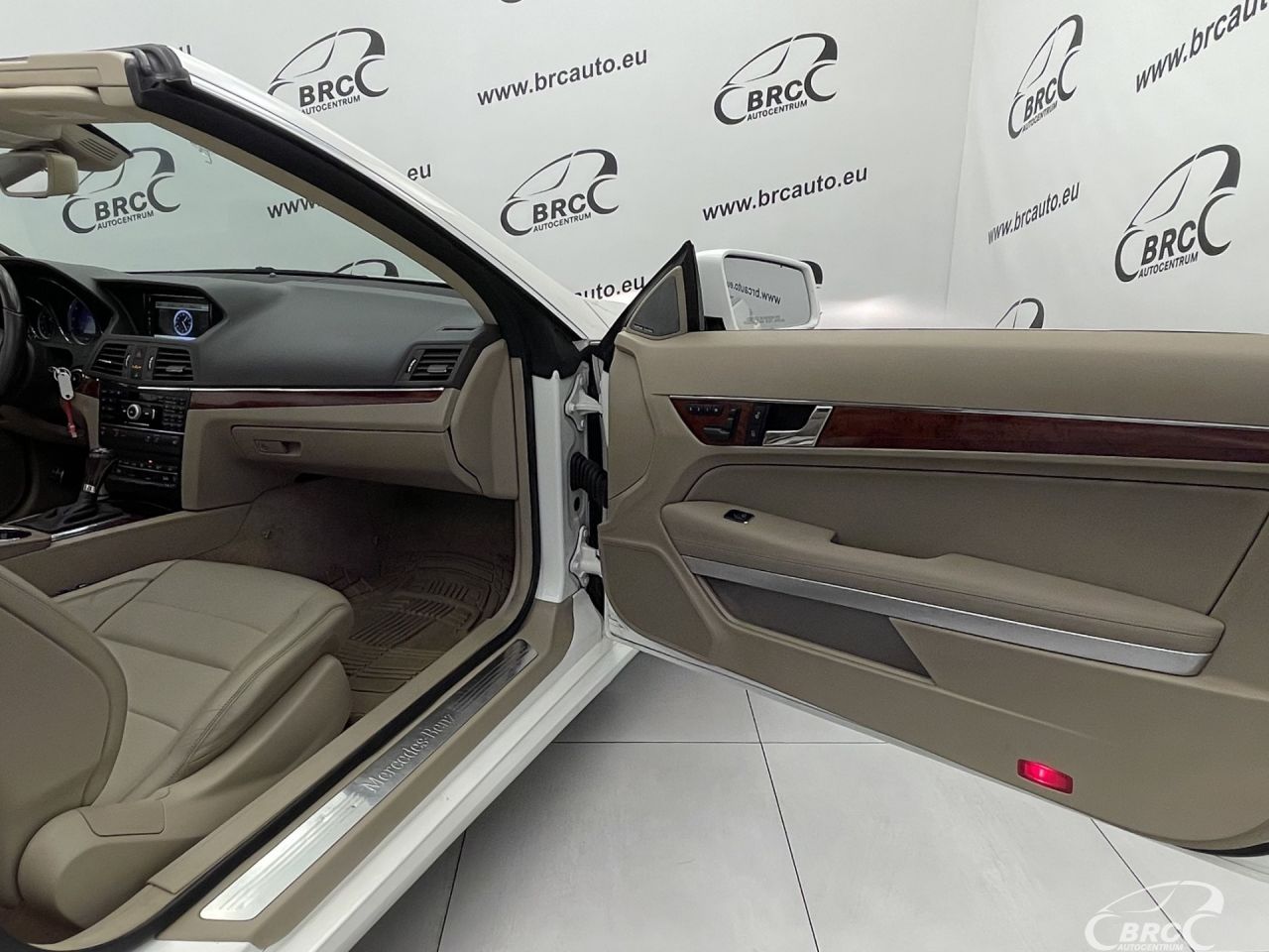 Mercedes-Benz E550 | 9