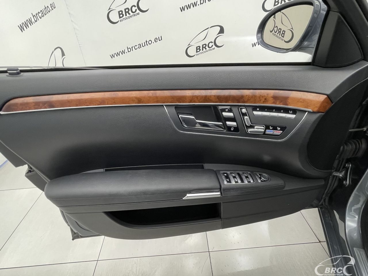 Mercedes-Benz S450 | 22