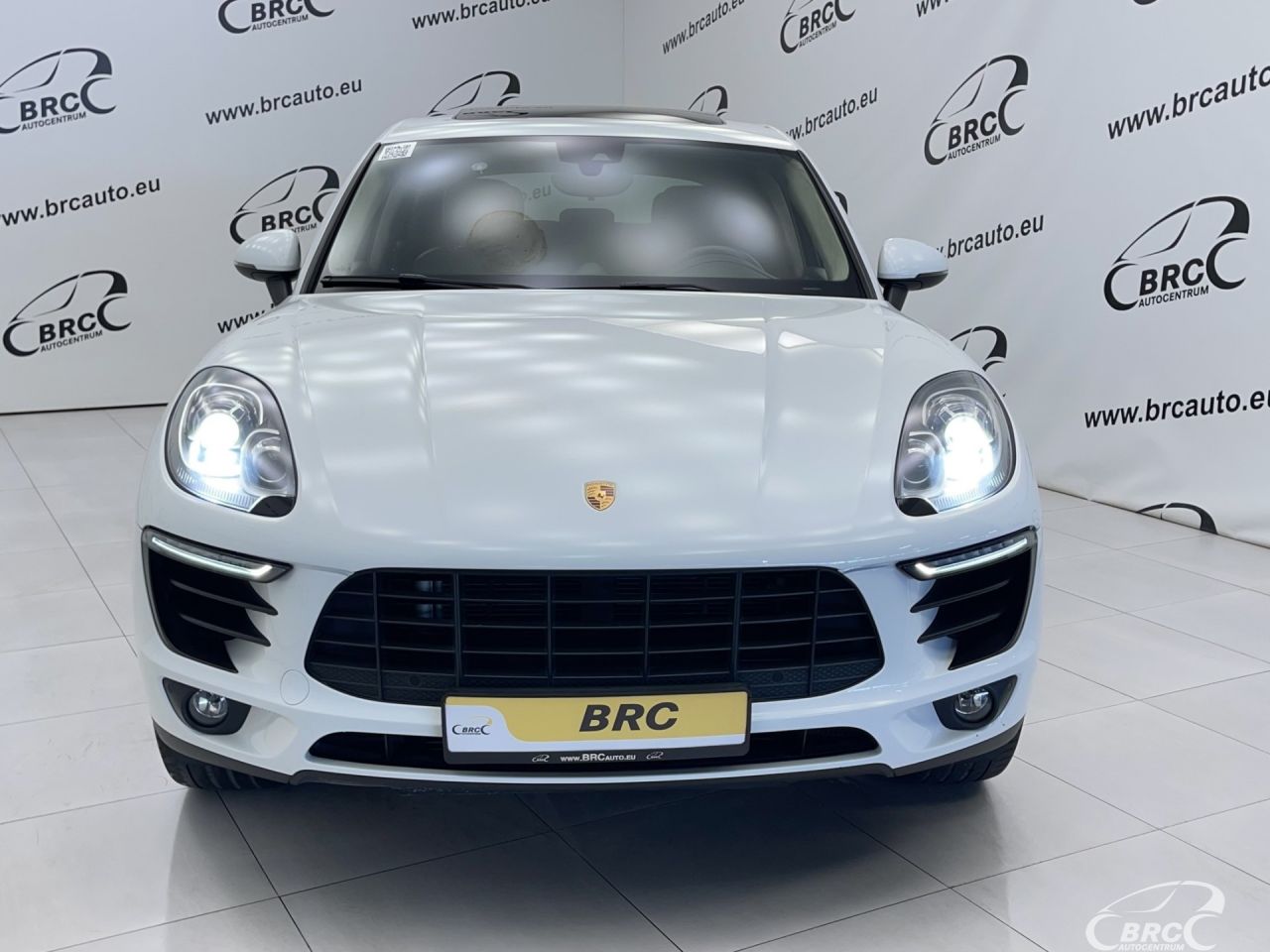 Porsche Macan | 42
