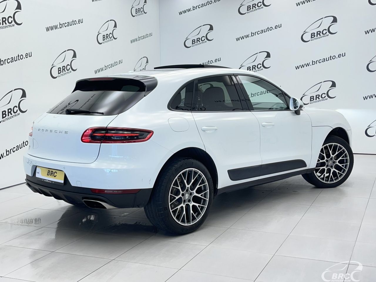 Porsche Macan | 1