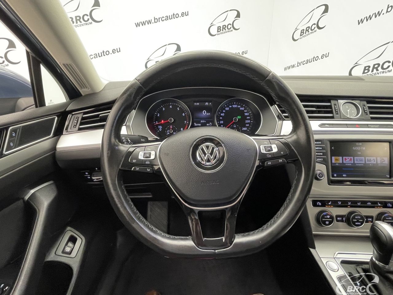 Volkswagen Passat | 28