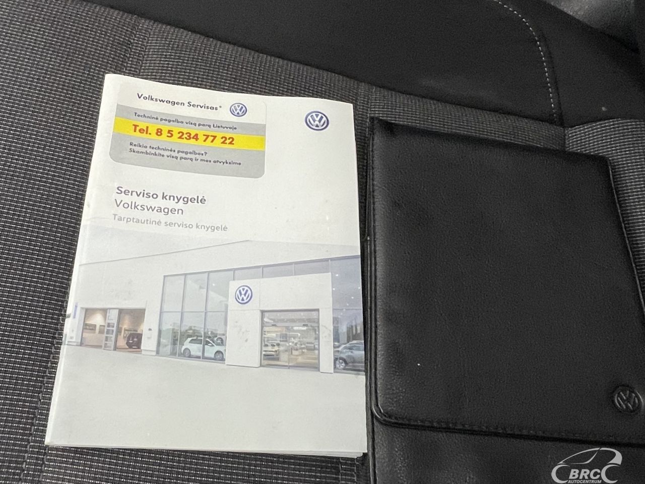 Volkswagen Passat | 37