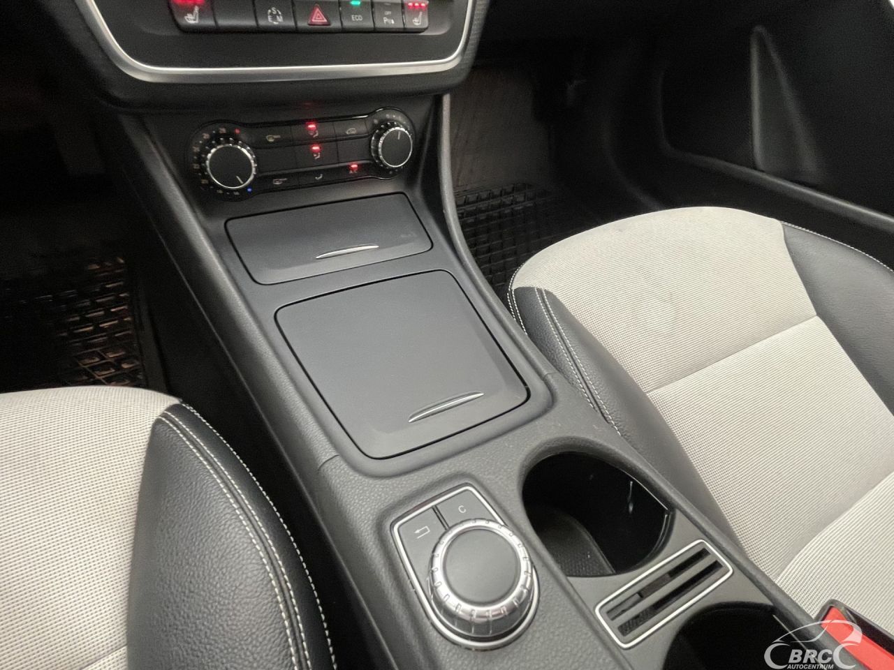 Mercedes-Benz A180 | 23