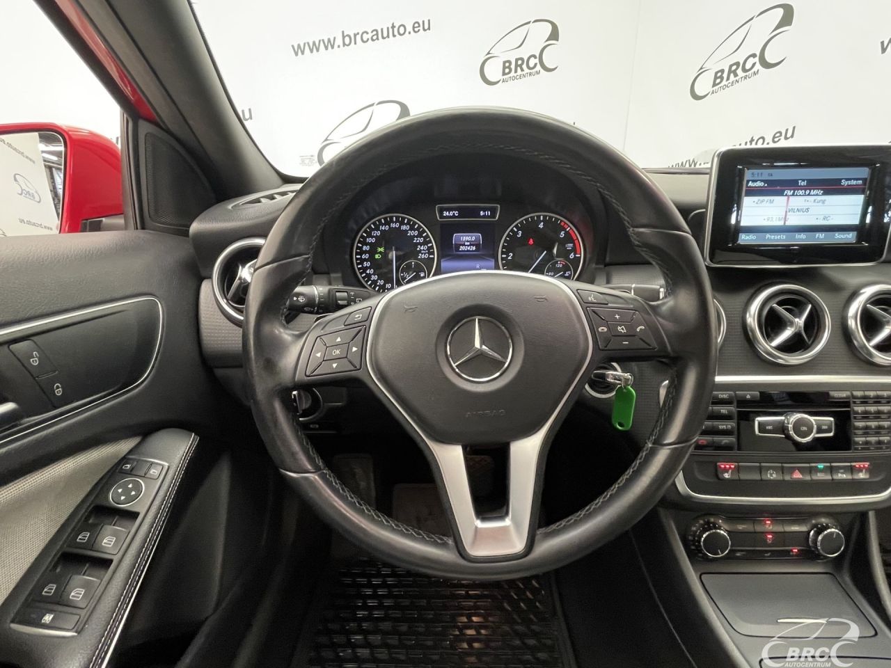 Mercedes-Benz A180 | 25