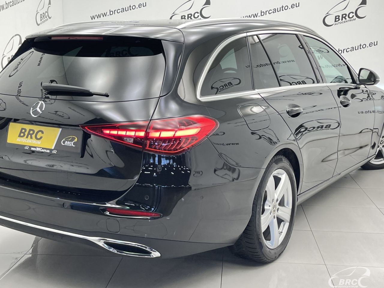 Mercedes-Benz C200 | 47