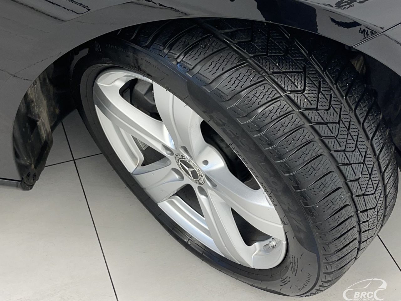 Mercedes-Benz C200 | 41