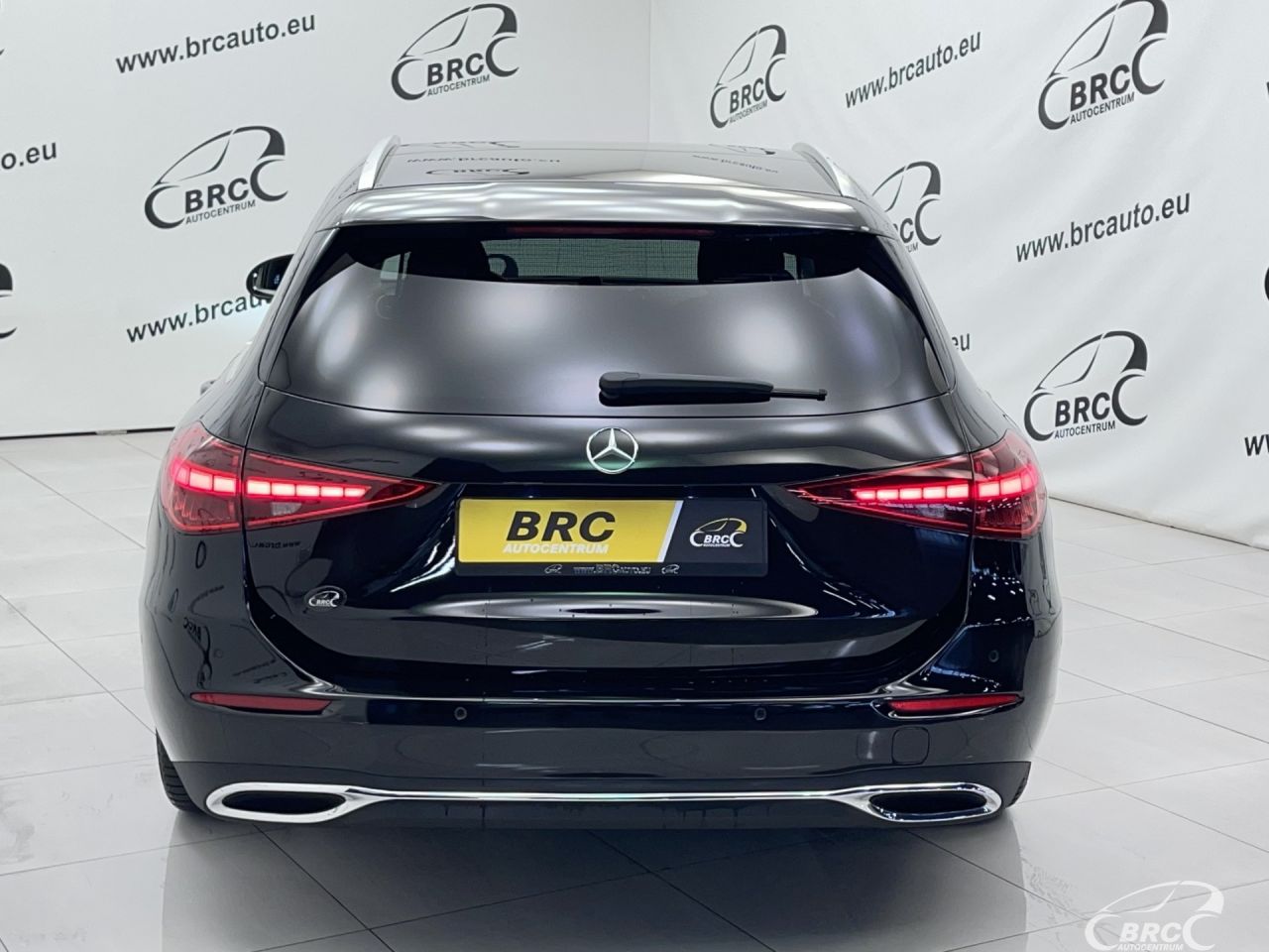 Mercedes-Benz C200 | 49