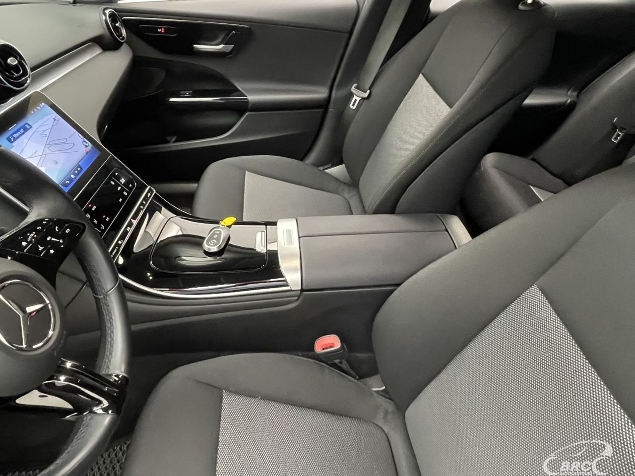 Mercedes-Benz C200 | 22