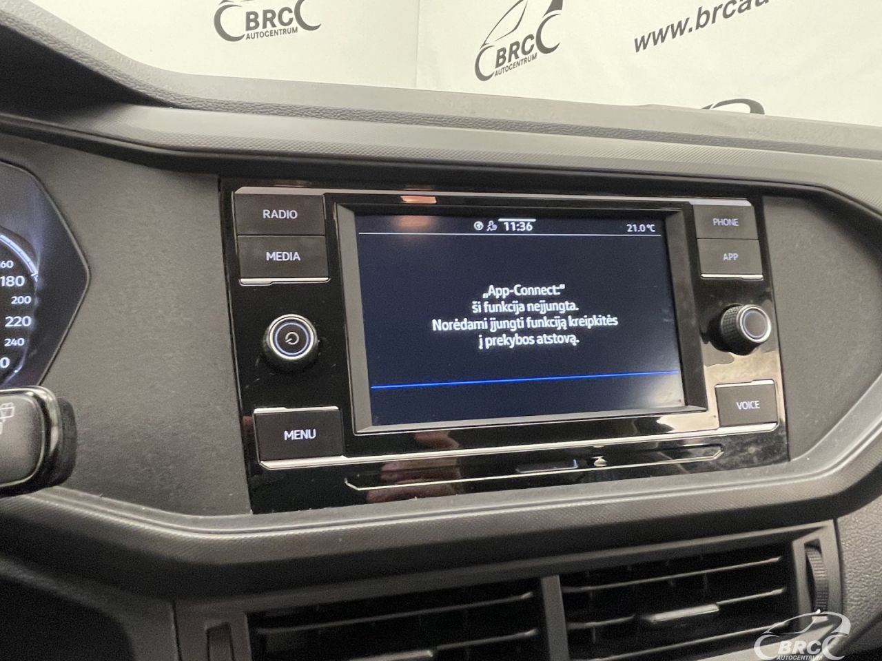 Volkswagen T-Cross | 33