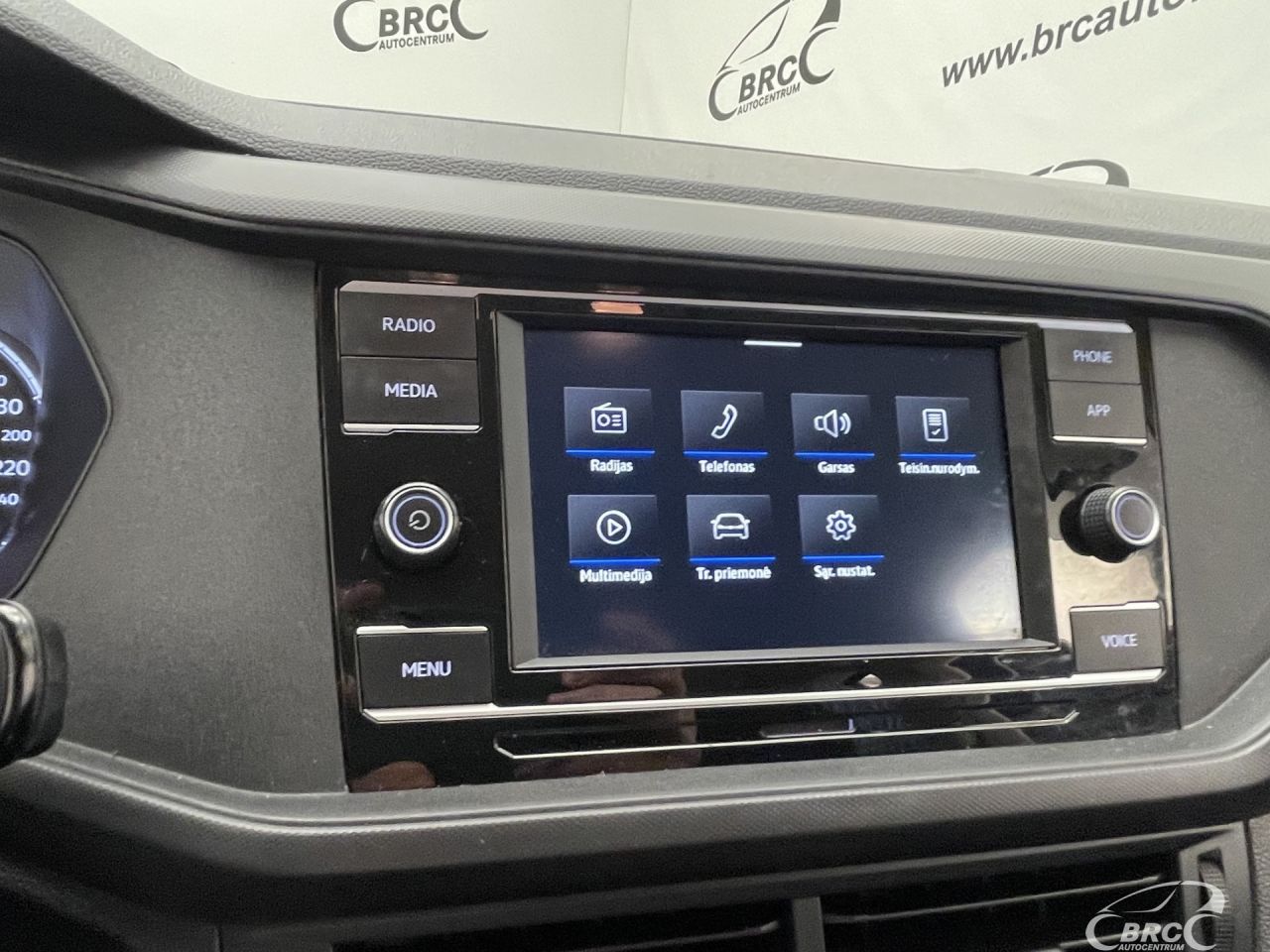 Volkswagen T-Cross | 35