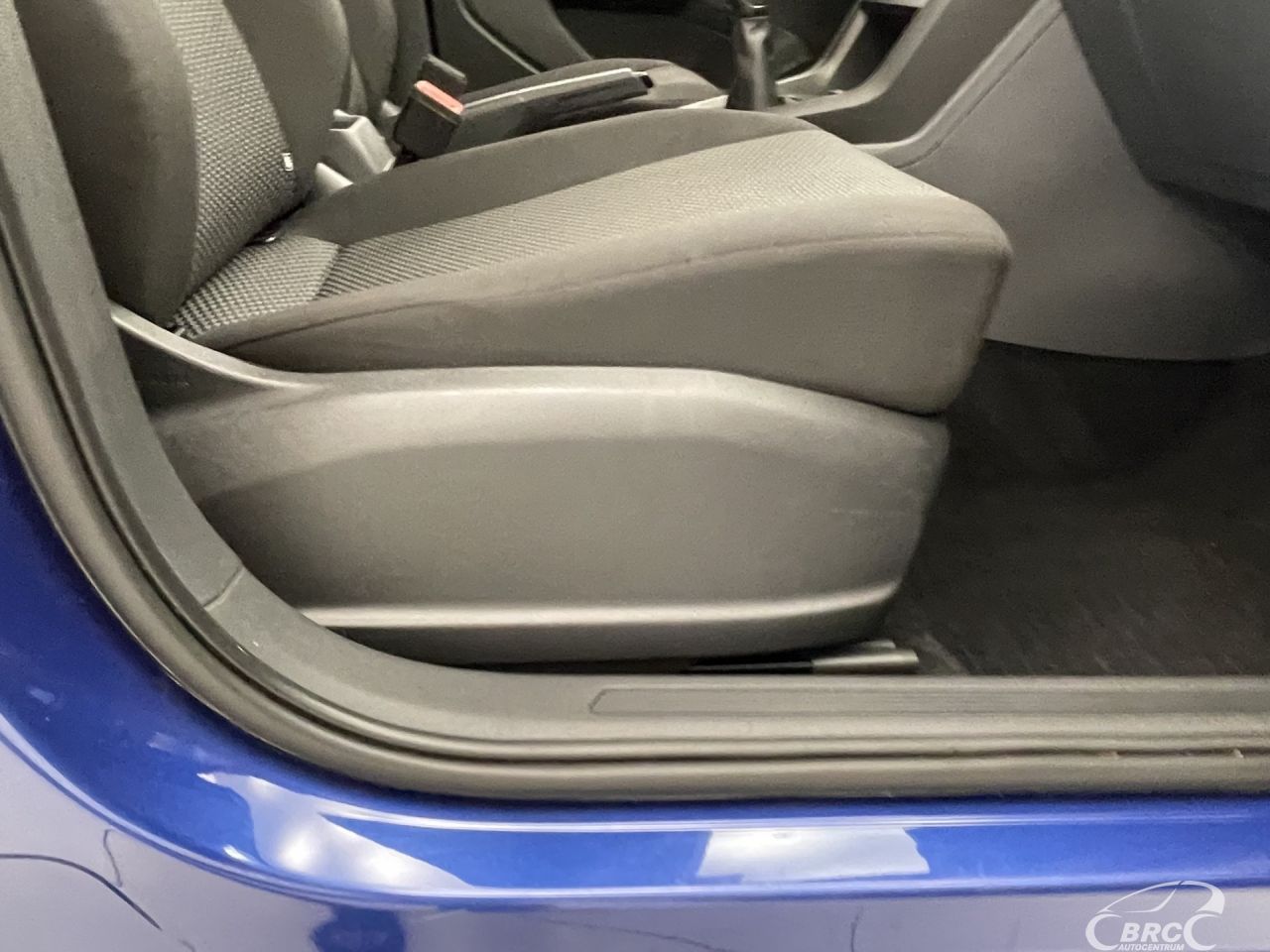 Volkswagen T-Cross | 5
