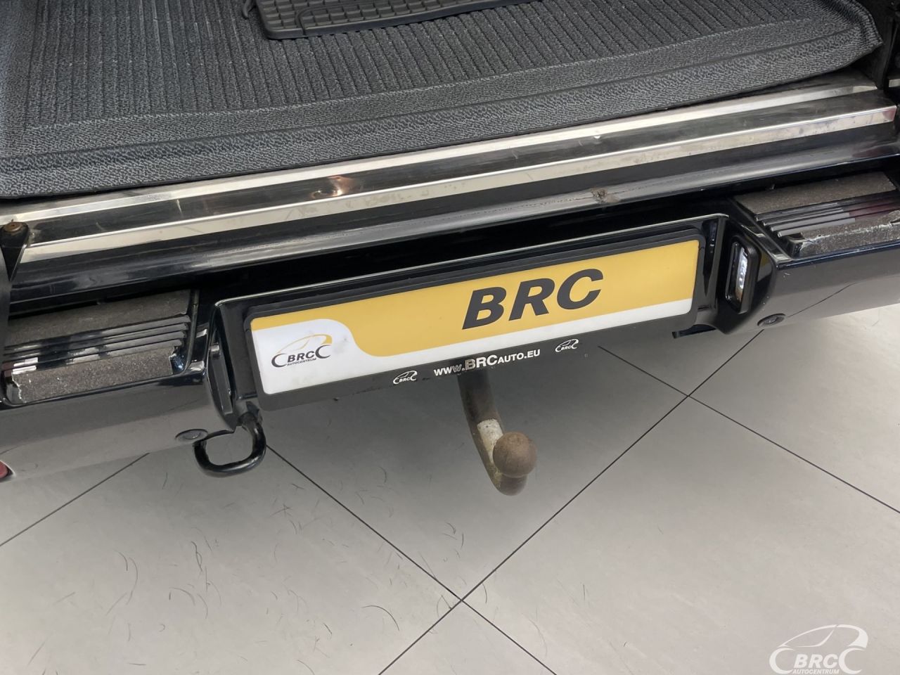 Mercedes-Benz G500 | 48