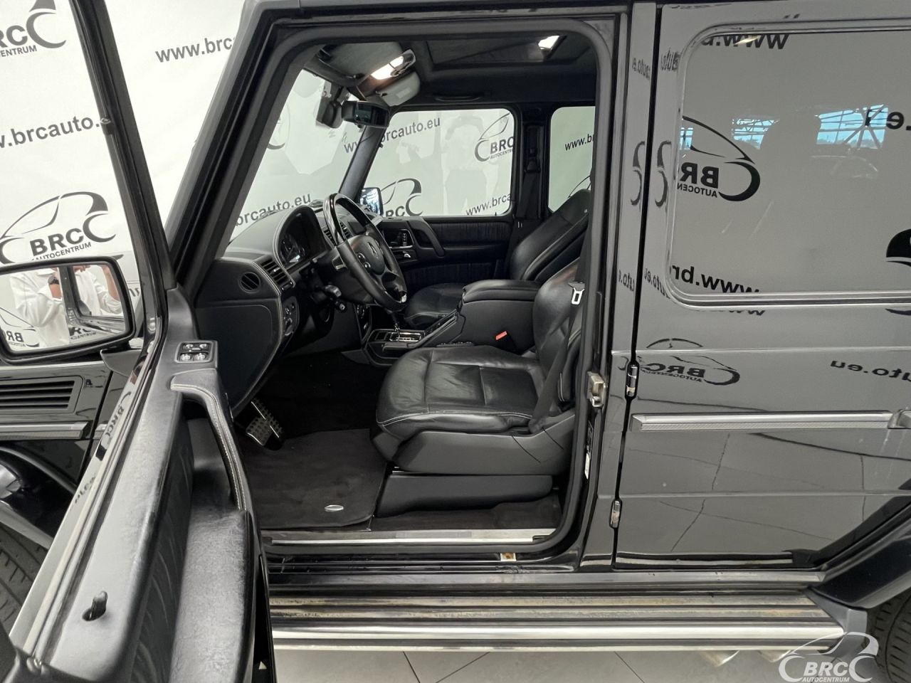 Mercedes-Benz G500 | 24