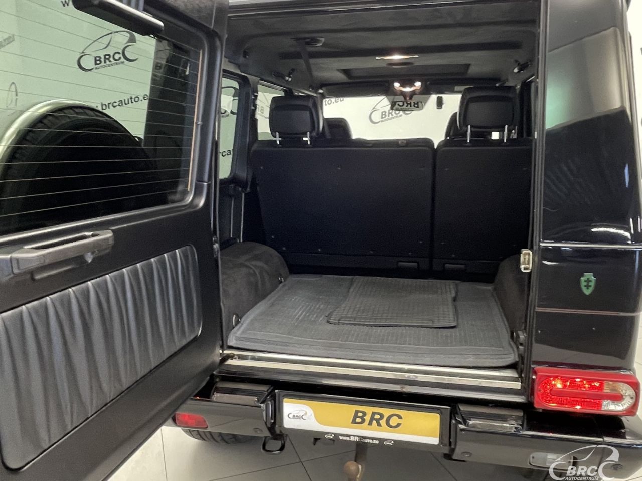 Mercedes-Benz G500 | 46