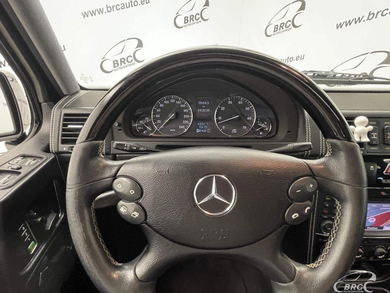 Mercedes-Benz G500 | 34