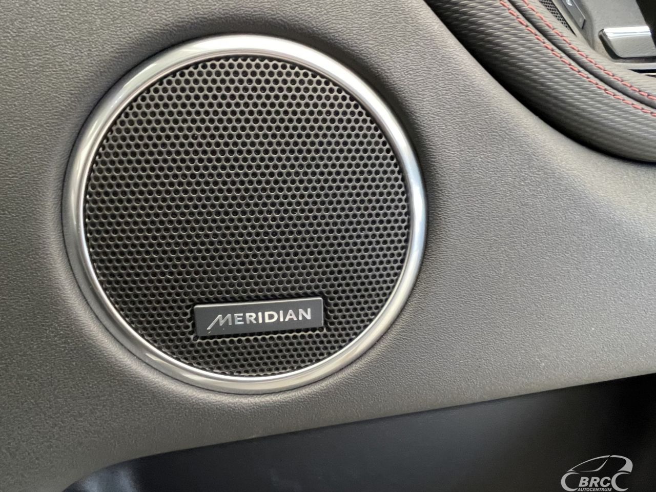 Land Rover Discovery | 9